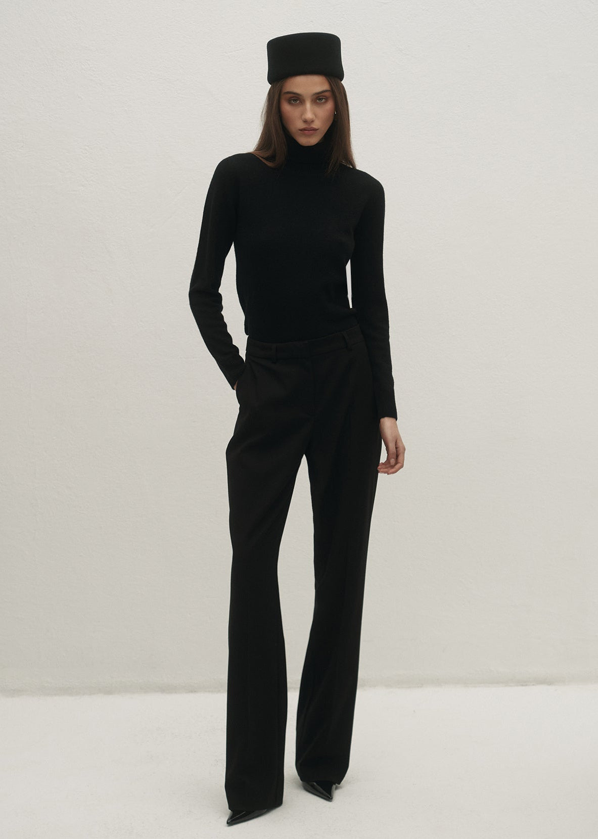 SPODNIE TULIA BLACK LECOLLET