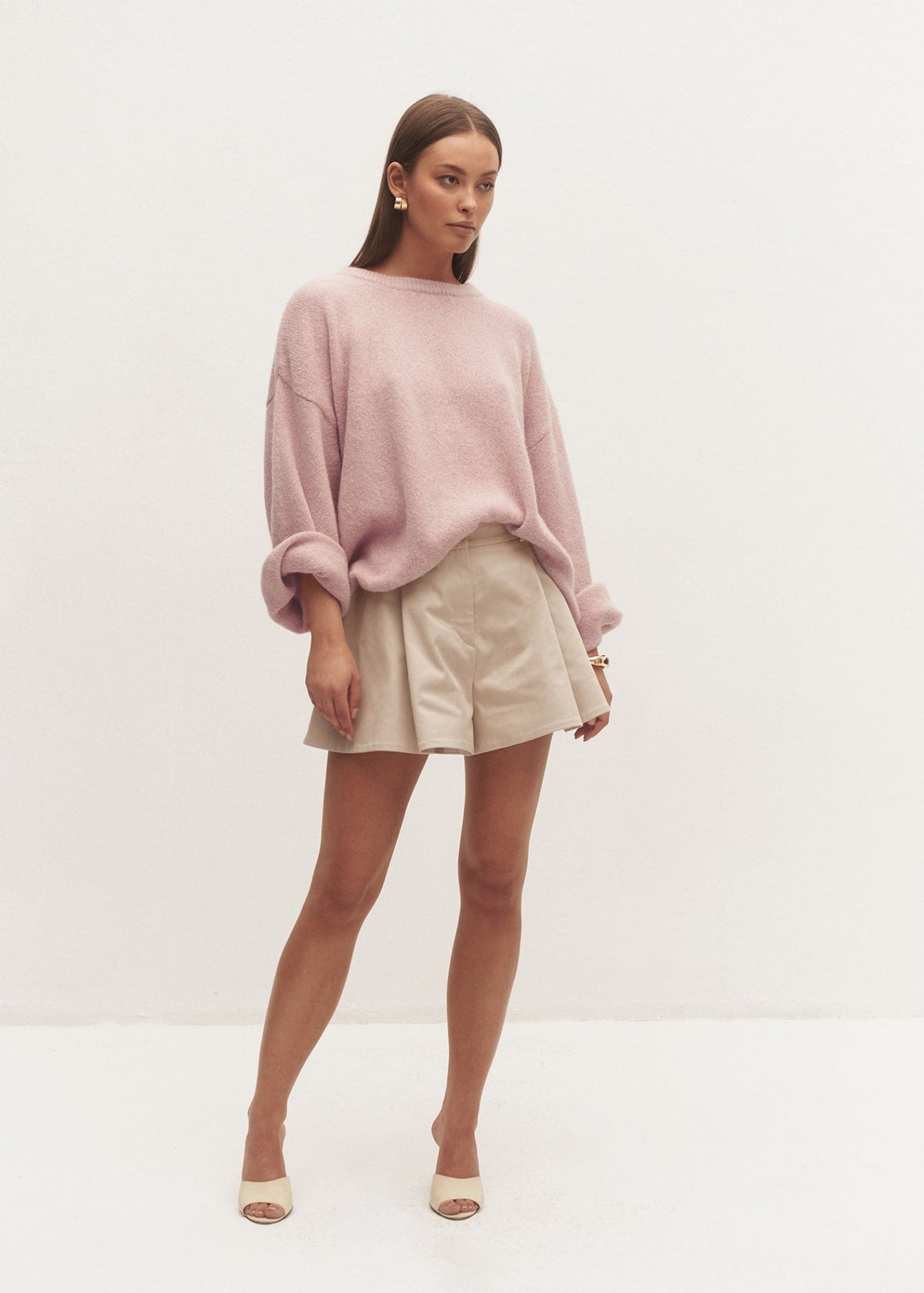SPODENKI CORNELIA BEIGE LECOLLET