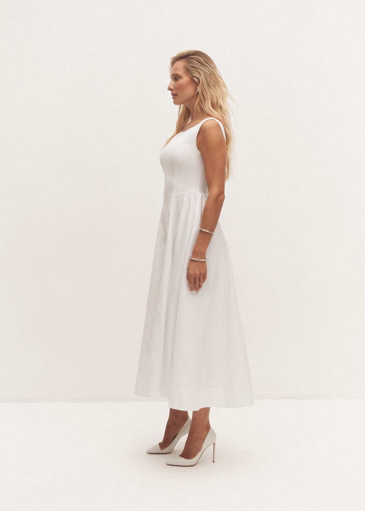 SUKIENKA VEZIA WHITE LECOLLET