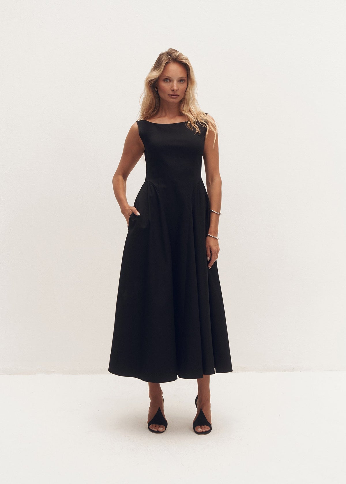 SUKIENKA VEZIA BLACK LECOLLET