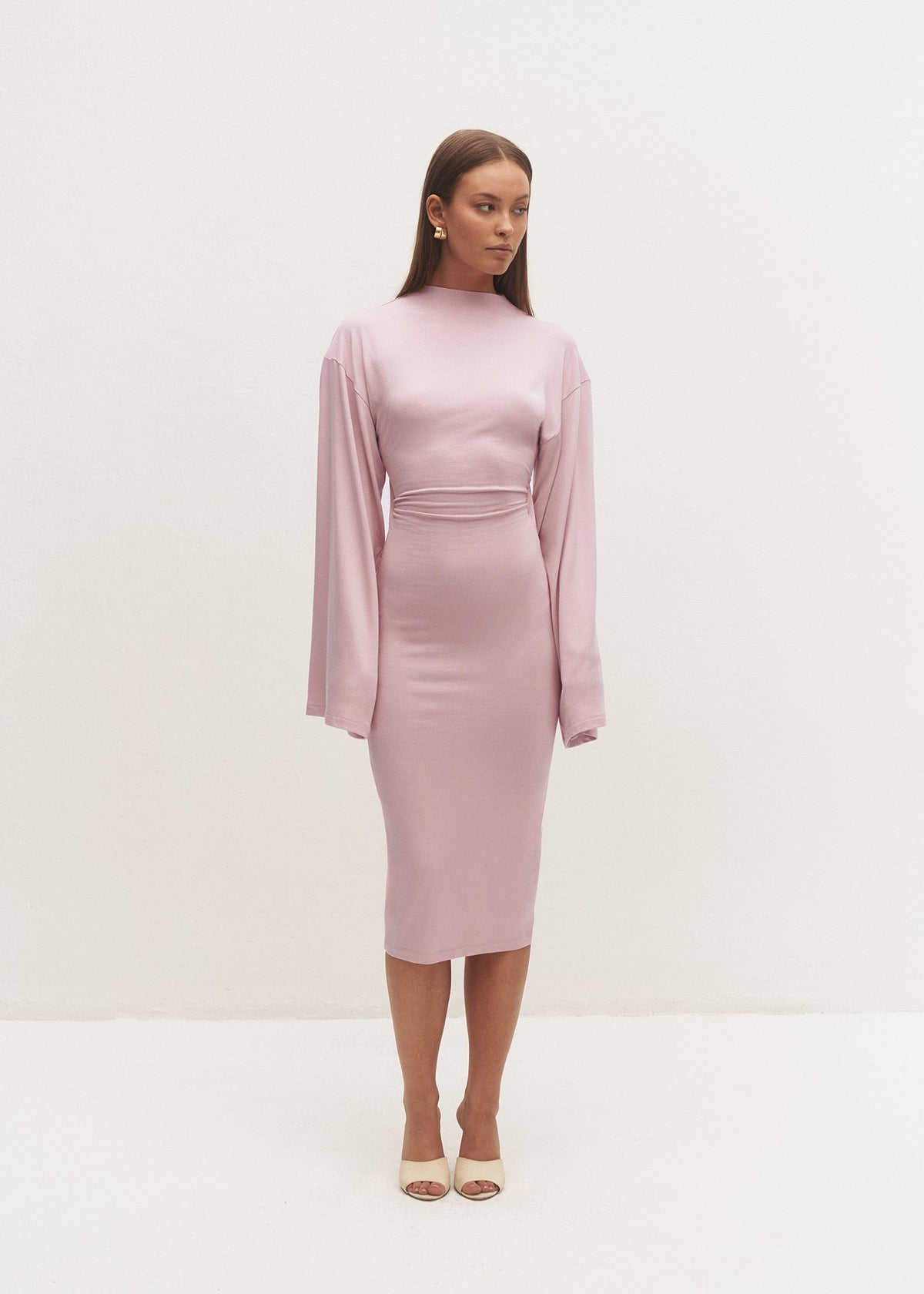 SUKIENKA AURI BACKLESS POWDER PINK LECOLLET