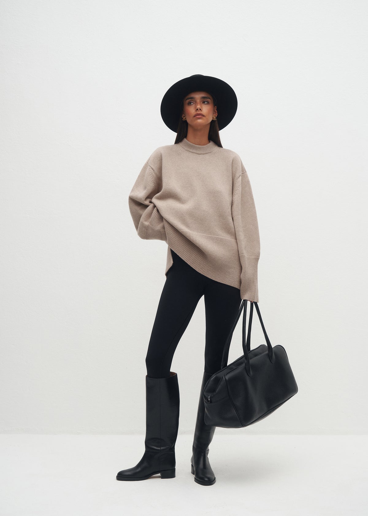 VERONA GRAINED BLACK BAG
