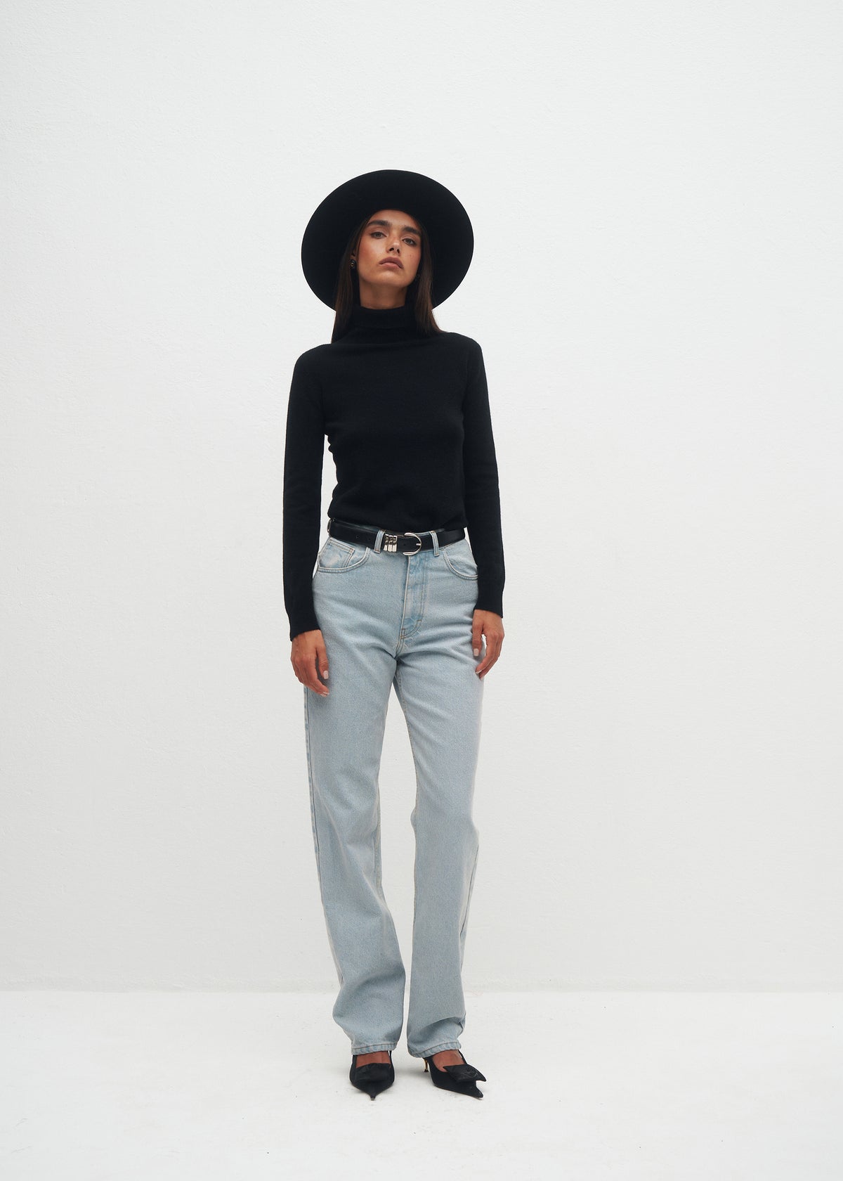 CLASSICO CASHMERE BLACK TURTLENECK