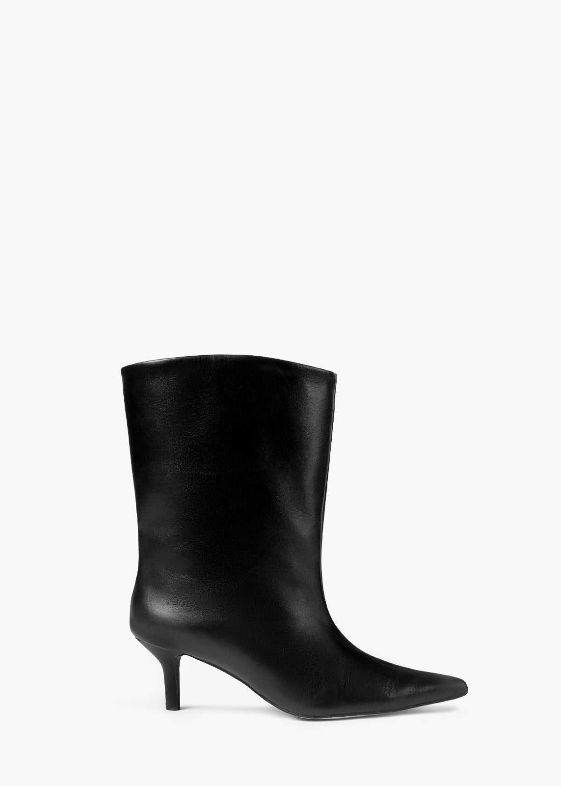 ASTORIA BLACK ANKLE BOOTS